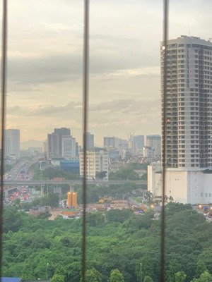 bán nhanh căn 2n2vs full nội thất cả đồ điện tử, tòa bonanza, giá 6,5 tỷ. lh 