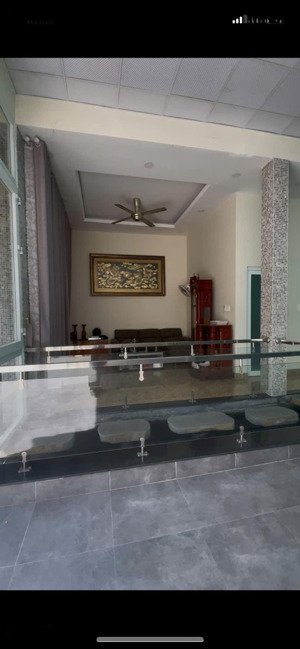 cần bán căn biệt thự đường số 6 kdc sadeco phước kiển a. dt: 10m x 24m, sổ hồng riêng