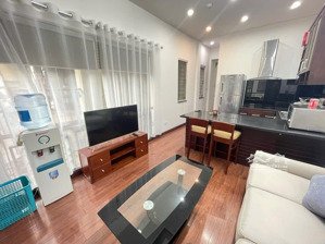 bán nhà 6 tầng cầu thang máy ngõ 629 phố kim mã. nhà 2 mặt ngõ. diện tích sổ đỏ: 70mv, mt 6,5m víp