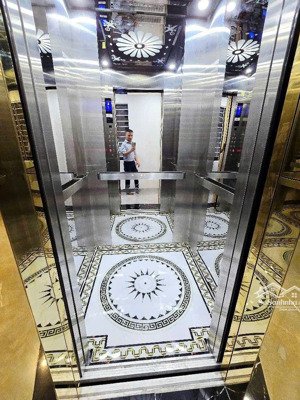 nhà mới việt hưng 40m2 6 tầng mt4.7m thang máy nhỉnh 8 tỷ