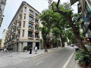 bán nhà mặt phố lý nam đế - dt 75 m2 - 9 tầng thang máy - mt 6.1 m - giá 77 tỷ - hoàn kiếm