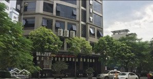 bán khách sạn 4 sao trung tâm ba đình 2.250m2 - 21 tầng - 140 phòng - giá 1.560 tỷ.