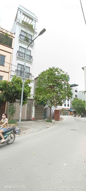 bán nhà tại đô thị mậu lương - hà đông, hơn 12 tỷ - dt 58m2 * 6 tầng, vỉa hè cây xanh thông thoáng.