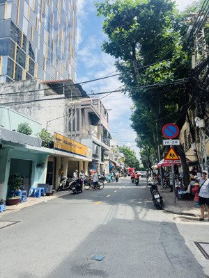 bán nhà 6 lầu mặt tiền 75 lê quốc hưng quận 4