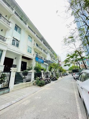 biệt thự liền kề chỉ 28.5 tỷ - thanh xuân - ô tô tránh - vỉa hè - có hầm - 110m2 - mt 5.2m