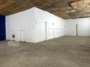 150m kho xưởng khu vực lạc long quân cần cho thuê, có bảo vệ, xuất vat, giá 135k/m