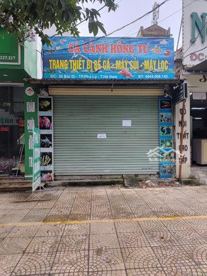 nhà mặt tiền 1 tầng cần cho thuê làm văn phòng hoặc kinh doanh hoặc ở