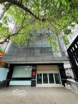 cho thuê nhà mt đường phan văn hân, quận bình thạnh diện tích 8,2x15,8m kết cấu trệt 3lầu giá 100tr