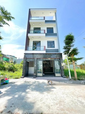nhà mới xây kdc an ninh đường nhựa 6m dt 5,85x13,77m tặng nội thất full xây 1 trệt 2lầu sân thượng