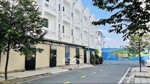 bán nhà phố 4,5x15m sát chợ lái thiêu, tttm lotte, tt thuận an