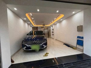 bán nhà ô cách long biên dt 65m2*5t*mt16m lô góc ô tô kinh doanh 3bước ra mp view hồ giá nhỉnh 14tỷ