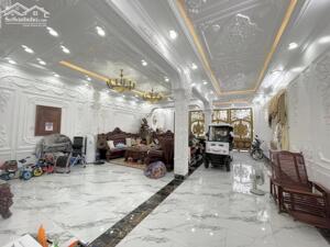 Bán nhà biệt thự cao cấp tọa lạc khu dân cư hồng phát