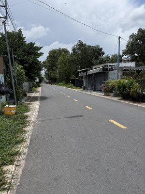 mặt tiền đường nhựa hoà bình chính chủ cần bán