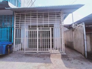 cần bán dãy trọ ở bình dương, 8 phòng đang cho thuê full, thu nhập tốt - giá 2tỷ770. shr