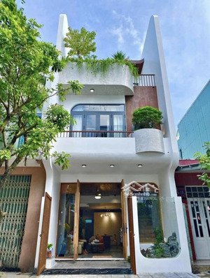 duy nhất căn còn bán trên đường phan đình phùng-không tìm được căn thứ 2-shr-sang tên ngay