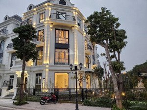 siêu biệt thự villa sân vườn elegant park thạch bàn 375m2, 4,5t thang máy, nhà full nt hoàng gia