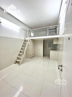 siêu phẩm trống lại căn có gác ntcb thang máy hầm xe ngay the vista an phú, cầu sài gòn
