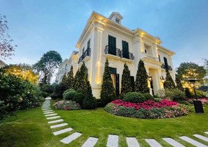 cần bán gấp biệt thự bằng lăng vị trí vvip tại vinhomes riverside gần nhà chủ tịch phạm nhật vượng