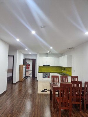 chính chủ cần cho thuê, 3 ngủ, 141m2, view vũ trọng khánh, full đồ mới, 19.5 tr/tháng. (ảnh thật)