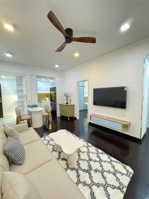 chỉ 20triệu sở hữu chung cư skygarden 3 nhà mới decor - 74m2, 3pn - 2wc, full nội thất cao cấp