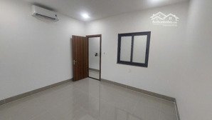 cho thuê phòng ở có máy lạnh gần làng đại học thủ đức