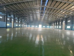 cho thuê nhà xưởng kv: 4.500m2, xưởng: 2.500m2, kcn tân tạo pccc tự động, vào sản xuất ngay