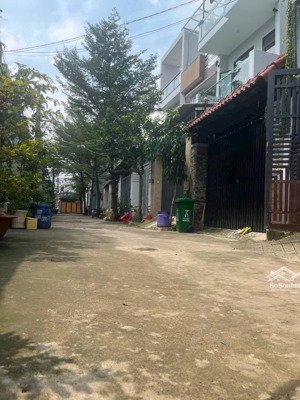 cần bán lô đất kdc vĩnh an ngay sát kdc ehome4. dt 5x20 đường xe hơi sổ hồng riêng lh:0917813687