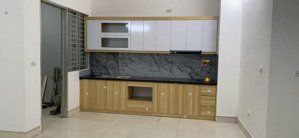 cho thuê căn 3 phòng ngủ ct9 kđt việt hưng long biên. 97m2 nội thất cơ bản 8tr/th lh: 