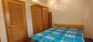 cho nữ thuê phòng với giá cả hợp lí