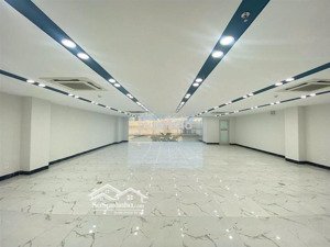 cho thuê nhà mặt phố đường láng nhận diện đỉnh mặt tiền 20m khu vực đông giới trẻ 