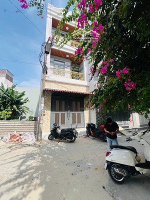 giá rẻ - mới xây - chiến lược - 88m2 - nở hậu - chỉ hơn 6 tỷ - bình tân