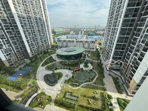 cho thuê 2n sakura vinhomes smartcity 9tr/tháng ở luôn,full nội thất liền tường,bể bơi 4mùa free