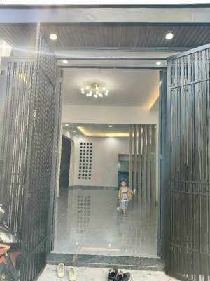 5.6m x 20m - nhà c4 mới - hẻm 4m - 2pn - shr - 3.9 tỷ tl
