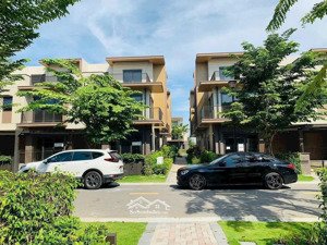 hàng hiếm nhà phố vườn căn bìa tại izumi city - giá gốc chủ đầu tư nam long