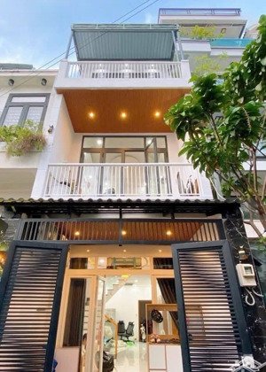 vợ chồng tôi bán nhà đường trịnh văn cấn-quận 1, gần chợ dân sinh. 3tỷ850/78,3m2 đang cho thuê 27tr