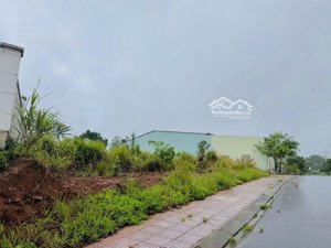 hiếm lời an tâm 678,5m² đất thổ cư 100% ngay trung tâm thị trấn măng đen