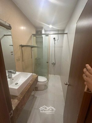 cho thuê nhà phố 6b intresco, 3 lầu, 4pn, giá thuê 20 triệu/ tháng, lh: 