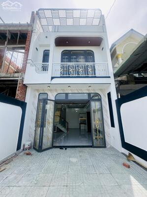 Bán nhà mới xây 1T, 1L có 3N ngay trung tâm Mỹ Hạnh
