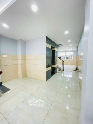 cho thuê nhà 84 hồ bá kiện, q. 10 dt: 4x16, 4 lầu sân thượng 9 phòng, thang máy. giá 45 triệu
