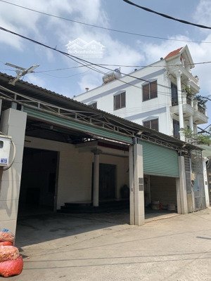 nhà hai mặt đường trước sau 8m 471m2 ngay mt ngô chí quốc hiện đang làm kho chủ thiện chí bán