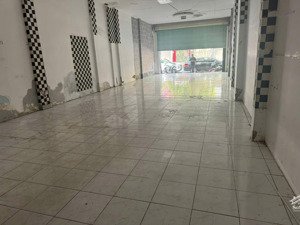 cho thuê nhà mặt tiền kinh doanh trương công định