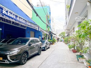 bán nhà ngang 5x12met, giá: 6,5 tỷ. hẻm xe hơi 6met - đường dương văn dương, tân quý, tân phú.