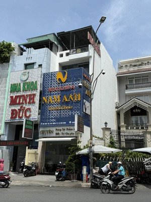 cần bán căn mặt tiền hợp đồng thuê 35 tr/tháng, gần lê văn sỹ giá 28.5 tỷ. 5x20m2/94m2.đường xe hơi