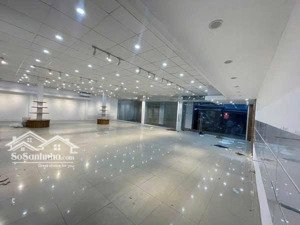 cho thuê mặt tiền 3 tháng 2 ngang 13m rộng 559m2