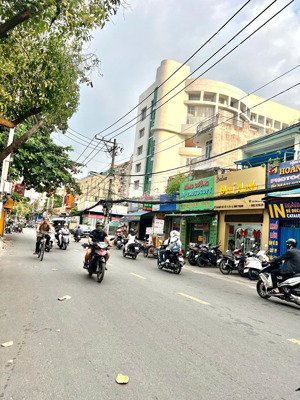 mặt tiền 48 - 50 ngô tất tố, 7,7x18m trệt 5 lầu, 60 tỷ