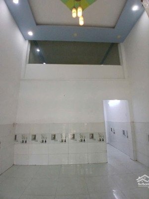 cho thuê nhà riêng cuối đường lk 45 có gác lửng sạch sẽ .giá 4.5tr/ th