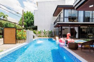 bán villa 2 tầng 10 phòng sát biển mỹ khê dòng tiền ổn định 250 triệu/th