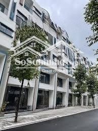 cho thuê shophouse 5 tầng tại tố hữu 70 triệu 90m2 5 tầng chính chủ vỉa hè rộng