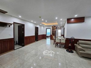 cho thuê căn hộ ia20, giá 15tr, dt 108,6m2, ngủ, 2vs, vào được luôn