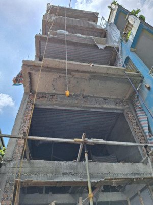 căn duy nhất giá đầu tư - vũ xuân thiều, sài đồng, 65m2, mặt tiền 4,9m, 6 tầng thang máy, 10 tỷ